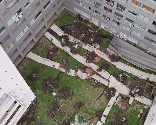 Edificio dañado tras el derrumbe ocurrido en el barrio porteño de Parque Patricios.