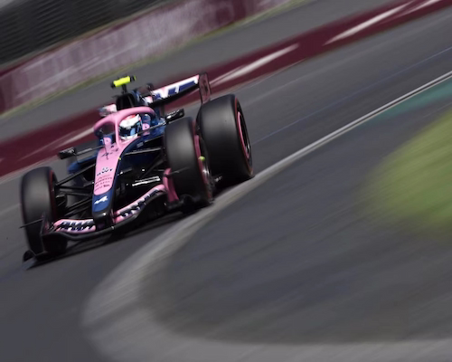Franco Colapinto conduce el Alpine A526 durante el Gran Premio de Australia de Fórmula 1 en el circuito de Albert Park.
