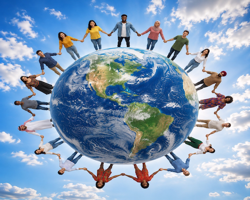 Personas de diferentes etnias y culturas tomadas de la mano alrededor del planeta Tierra como símbolo de unidad y diversidad cultural