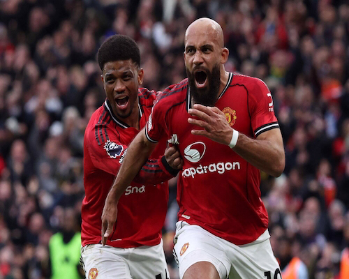 Amad Diallo y Bryan Mbeumo celebran un gol de Manchester United ante Manchester City en Old Trafford
