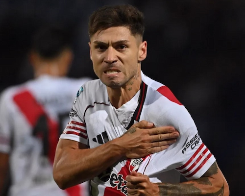 Gonzalo Montiel celebra su gol con River Plate ante Independiente Rivadavia