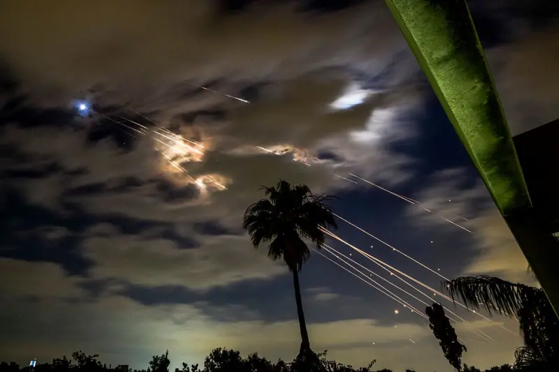 Misiles surcando los cielos de Israel