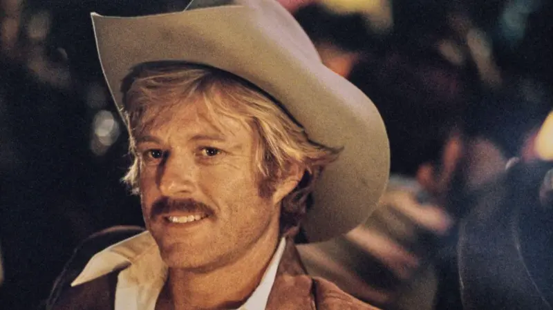 Robert Redford en su papel de Norman Sonny Steele en la película El jinete eléctrico (1979)