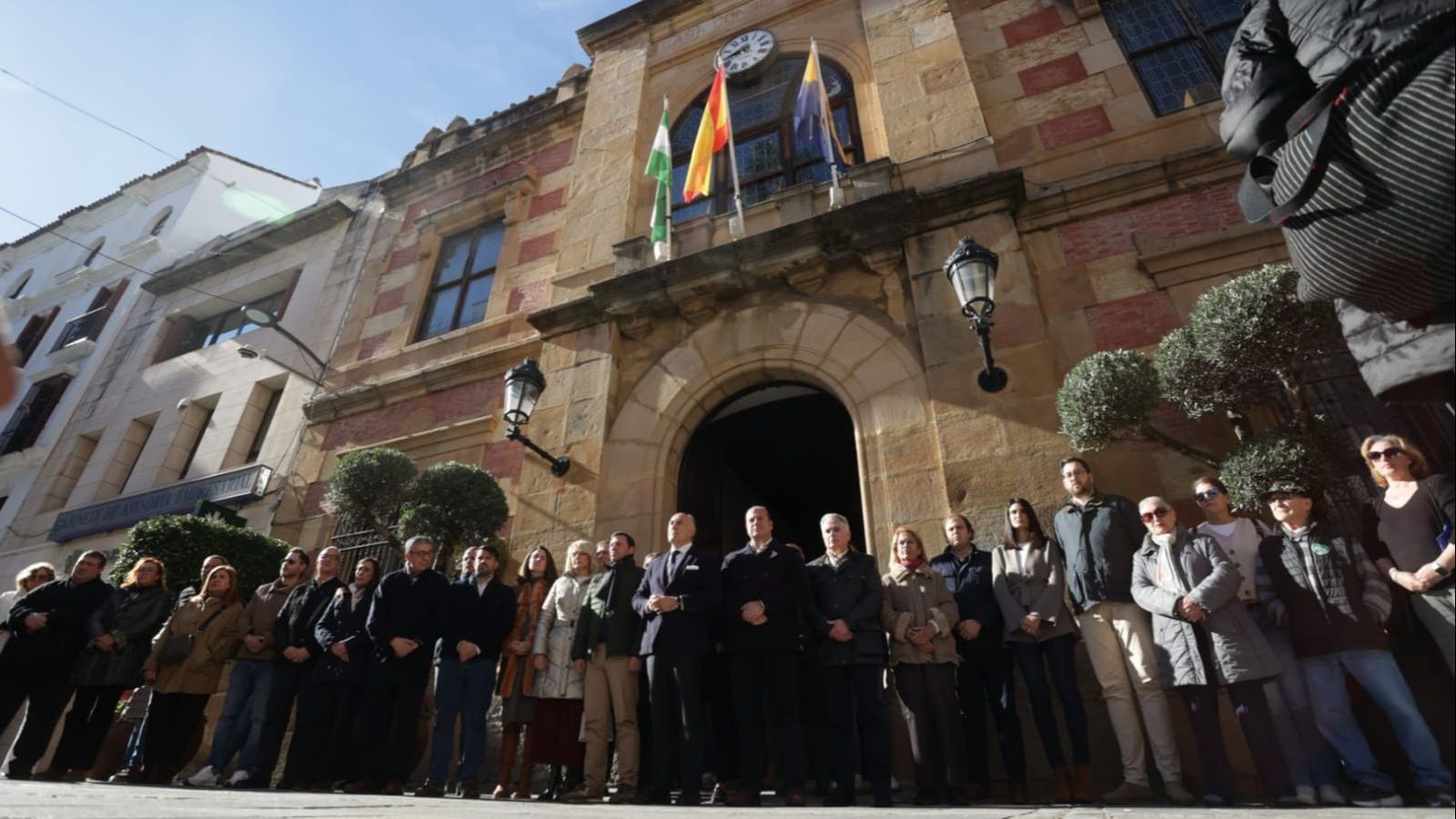 Vecinos rinden homenaje a las víctimas del accidente ferroviario en Córdoba